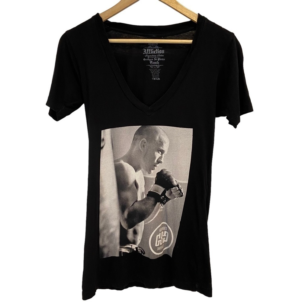2/40$ Affliction Georges St-Pierre graphic t-shirt Vneck very soft material smal